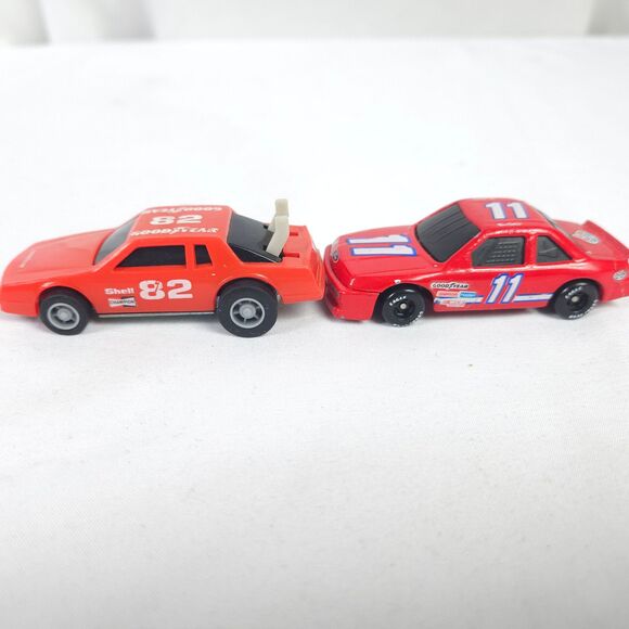 Vintage Nascar Diecast Car Lot Hooters Goodyear Duracell Kelloggs Lowes Amoco - Picture 9 of 10